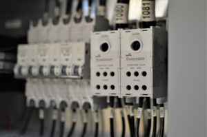 Bussmann industrial power distribution block